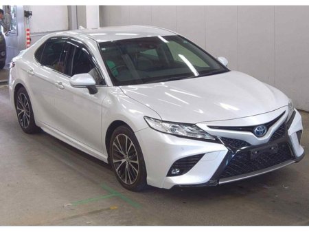 2020 Toyota Camry  €26,950 thumbnail
