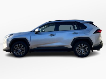 2023 Toyota Rav4 2.5 Hybrid AWD-i Platinum €44,950 thumbnail