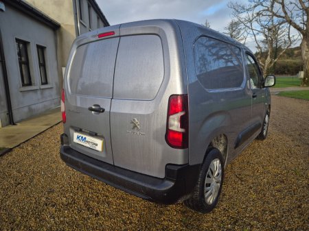 2022 Peugeot Partner - thumbnail 4