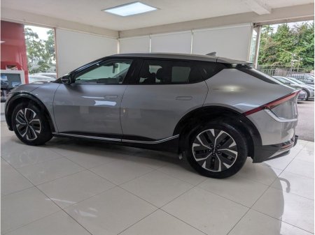 2022 Kia EV6 - view 2