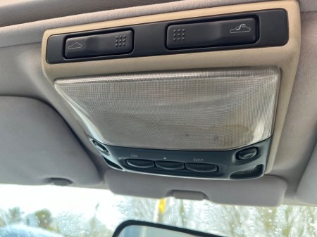 1994 Mitsubishi Galant - thumbnail 24