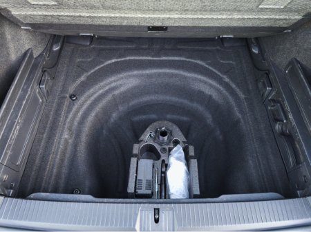 2021 Volkswagen Passat ESTATE BUS 2.0 TDI MANUAL 6SPEED FWD AA Approved 1 Year Warranty €19,950 thumbnail