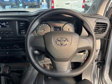 2021 Toyota Proace - thumbnail 9