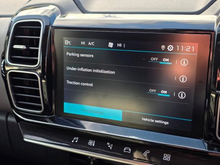 2019 Citroen C5 Aircross Feel Bluehdi 130 6MT 4DR €17,950 thumbnail