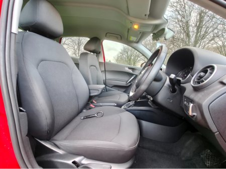 2014 Audi A1 AUTO//LOW kms//NEW NCT €9,950 thumbnail