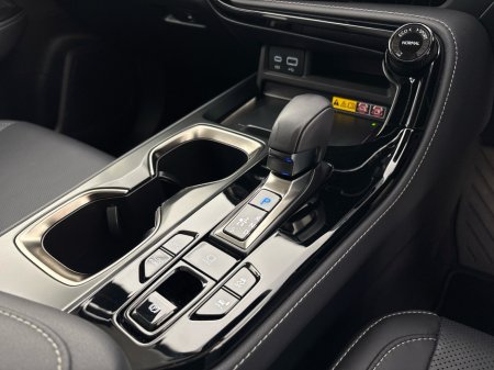 2025 Lexus NX 450 h+ - thumbnail 15