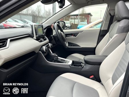 2021 Toyota Rav4 2.5 Hybrid Platinum 2WD €33,950 thumbnail