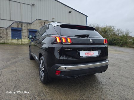 2023 Peugeot 3008 - thumbnail 8