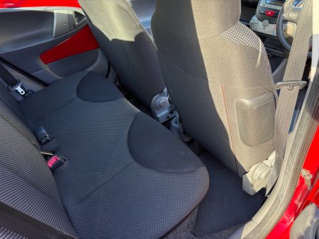 2011 Toyota Aygo 5door Aura €3,995 thumbnail