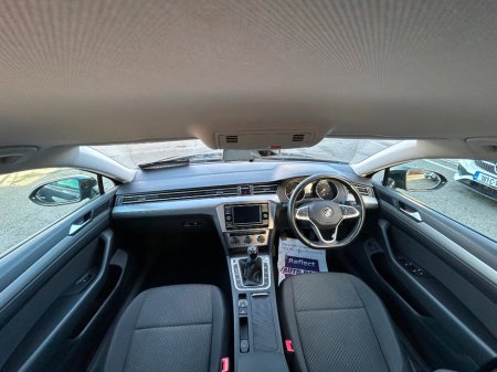 2020 Volkswagen Passat - thumbnail 16