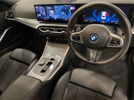 2024 BMW 3 Series - thumbnail 6