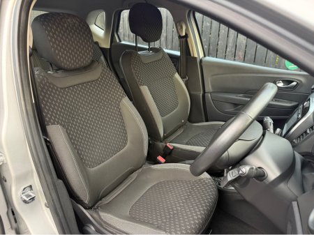 2018 Renault Captur - thumbnail 10