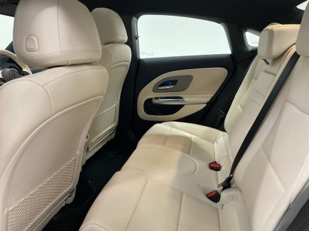 2026 Mercedes-Benz CLA Class - thumbnail 4