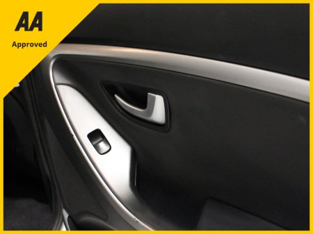 2016 Hyundai i30 - thumbnail 19