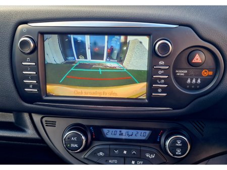 2019 Toyota Yaris Y20 AUTO 1.5 HYBRID LIMITED EDIT €14,999 thumbnail