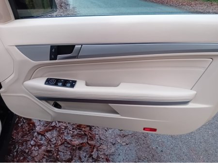 2016 Mercedes-Benz E Class E350D SERIES 2DR AUTO COUPE 1 OWNER @ REDDY2DRIVE LTD €17,500 thumbnail