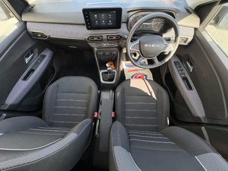 2025 Dacia Sandero - thumbnail 5