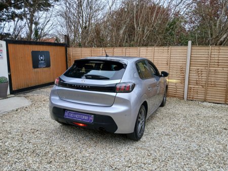 2022 Peugeot 208 - thumbnail 7