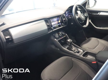 2024 Skoda Kodiaq 2.0 TDI 150HP DSG Ambition 7 Seat €45,950 thumbnail