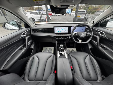 2025 MG HS Trophy thumbnail