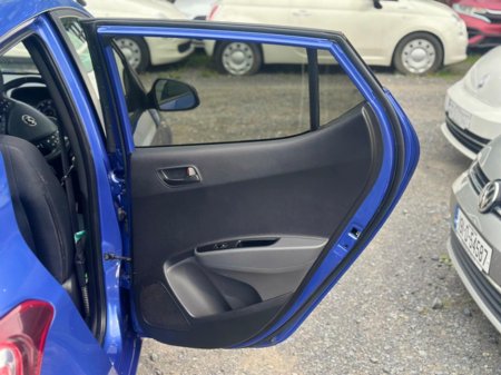 2018 Hyundai i10 - thumbnail 7