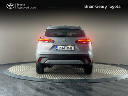 2025 Toyota Corolla Cross HYBRID SPORT €39,950 thumbnail