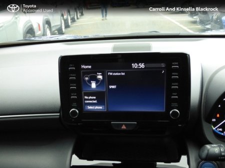 2022 Toyota Yaris Cross Hybrid Luna Sport €27,950 thumbnail