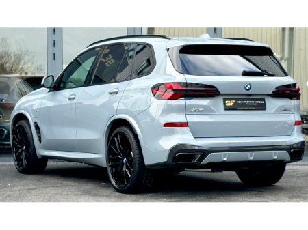 2025 BMW X5 ++TECH PACK++ XDRIVE50E M SPORT AUTO €102,950 thumbnail
