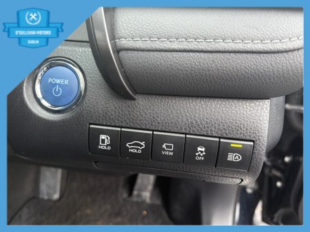 2023 Toyota Camry 2.5 6AA-AXVH70 HEV 4DR A €41,999 thumbnail