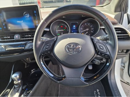 2018 Toyota C-HR - thumbnail 16