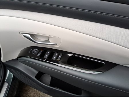 2025 Hyundai Tucson PLATINUM PHEV - Pan Roof - Elec. Tail Gate - 360 Cam - €46,950 thumbnail