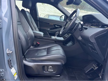 2021 Land Rover Range Rover Evoque P300E R- DYNAMIC  PLUG IN HYBRID €32,995 thumbnail
