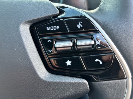 2025 Kia Niro HEV SEM €36,950 thumbnail