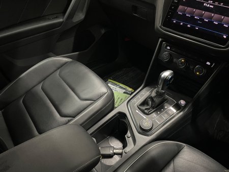 2019 Volkswagen Tiguan 2.0 TDI 190HP 4M R-Line DSG 7S €31,995 thumbnail