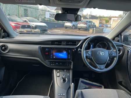 2018 Toyota Auris - thumbnail 8