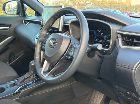 2025 Toyota Corolla Cross - thumbnail 13