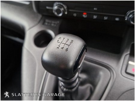 2022 Peugeot Partner - thumbnail 8