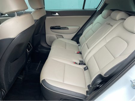 2020 Kia Sportage K3 5DR LOW KMS! €24,995 thumbnail