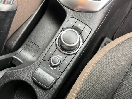 2022 Mazda Mazda2 - thumbnail 18