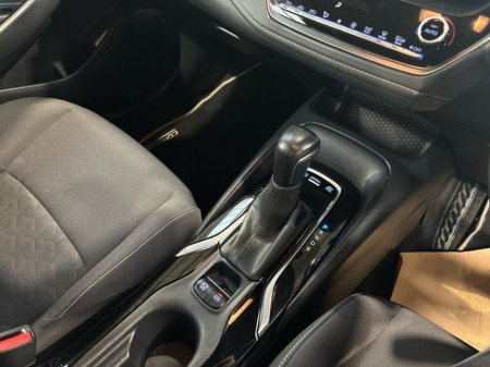 2020 Toyota Corolla HYBRID LUNA H/B AUTO €21,495 thumbnail