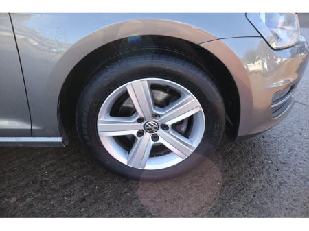 2016 Volkswagen Golf - thumbnail 11