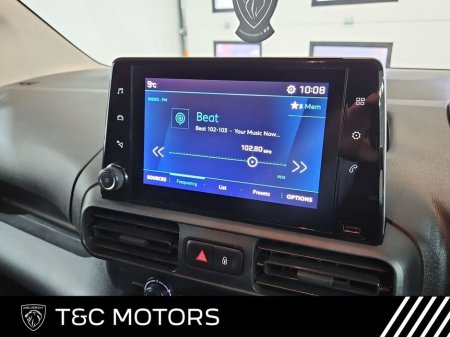 2024 Peugeot Partner - thumbnail 10