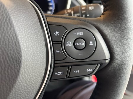 2026 Toyota Corolla Cross - thumbnail 16