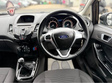 2013 Ford Fiesta - thumbnail 7