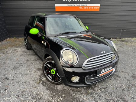 2013 MINI Cooper 1.6 AUTO 5DR €8,995