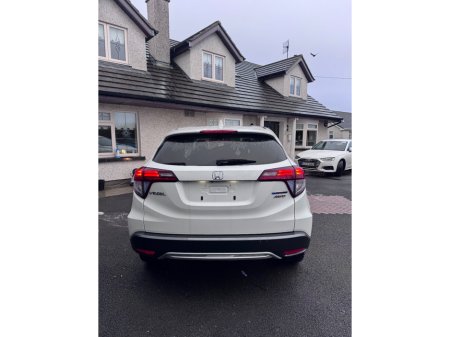 2015 Honda Vezel  €13,950 thumbnail