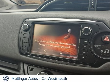 2017 Toyota Yaris - thumbnail 15