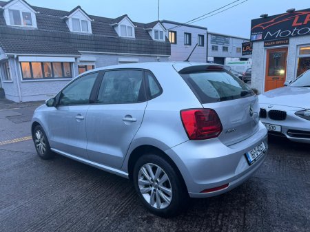 2016 Volkswagen Polo TRENDLINE 1.0 60HP MANUAL 5SPEED 5DR €9,990 thumbnail