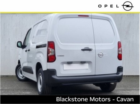 2024 Opel Combo  €20,950