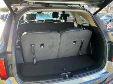 2025 Kia Sorento - thumbnail 8